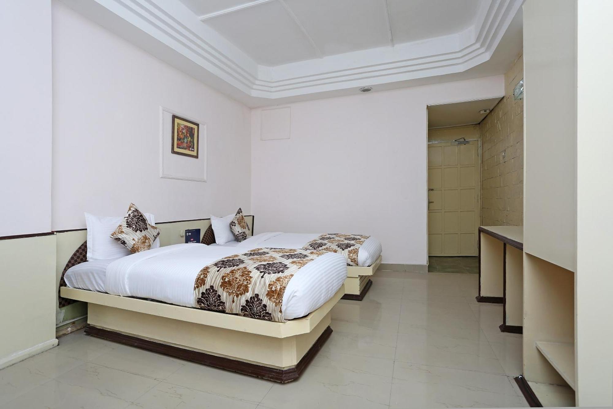 Hotel O Midtown Rāipur Esterno foto
