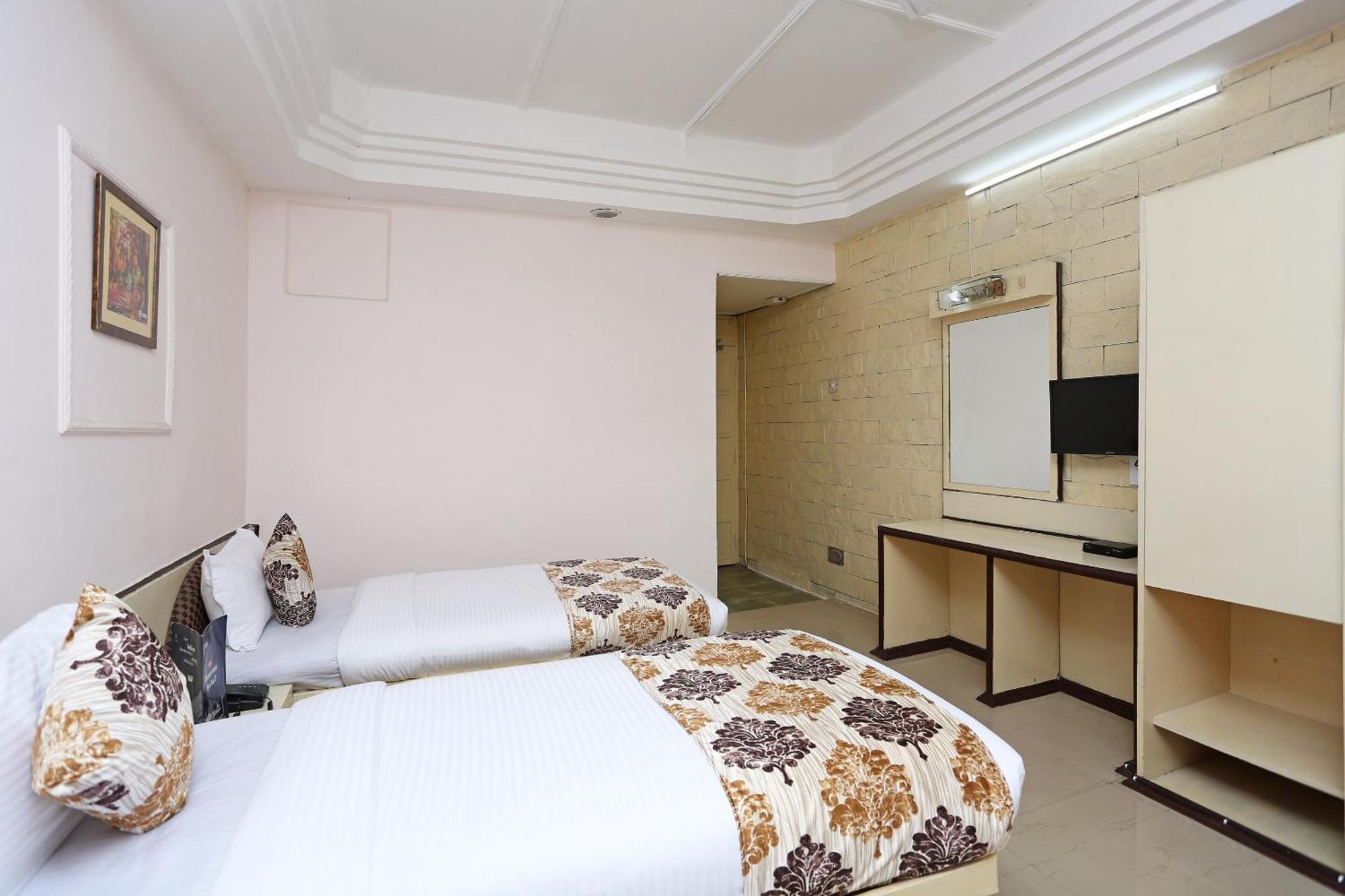 Hotel O Midtown Rāipur Esterno foto